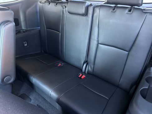 New 2026 Toyota Highlander XLE image 14