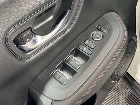 New 2026 Honda HR-V Sport image 17