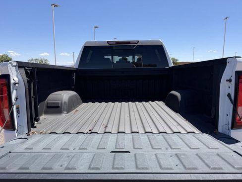Used 2019 GMC Sierra 1500 SLT w/ SLT Premium Plus Package AWD/4WD image 6