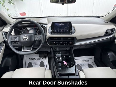 Used 2025 Nissan Rogue SV w/ SV Premium Package FWD image 15