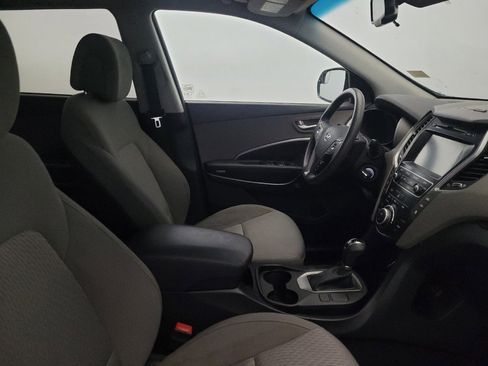 Used 2019 Hyundai Santa Fe XL SE image 21