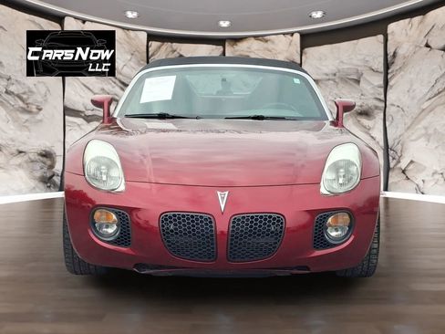 Used 2009 Pontiac Solstice GXP w/ Premium Package image 2