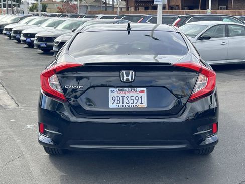 Used 2018 Honda Civic EX-T image 21