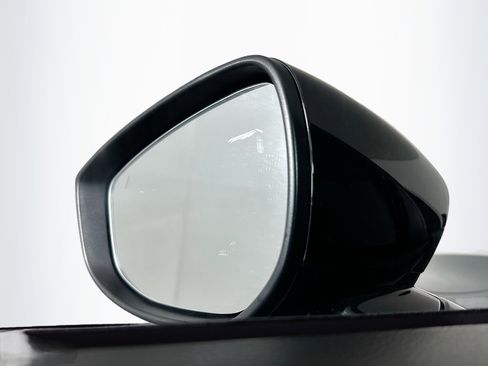 Used 2025 MAZDA CX-50 AWD 2.5 S w/ Premium Package image 16