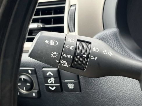 Used 2021 Lexus GX 460 Premium w/ Premium Package image 36