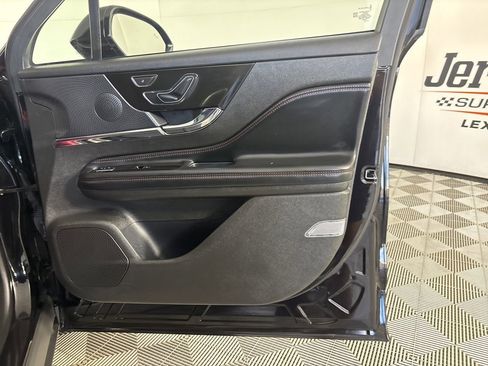 Used 2023 Lincoln Corsair Reserve w/ Equipment Group 201A image 26