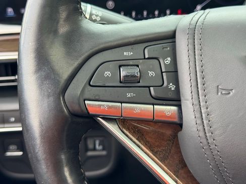 Certified 2021 Cadillac Escalade Premium Luxury Platinum image 32