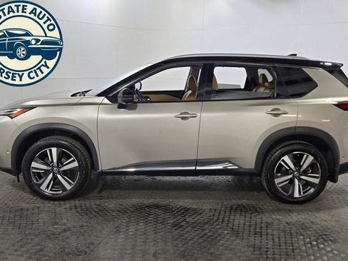 Used 2021 Nissan Rogue Platinum AWD/4WD image 4