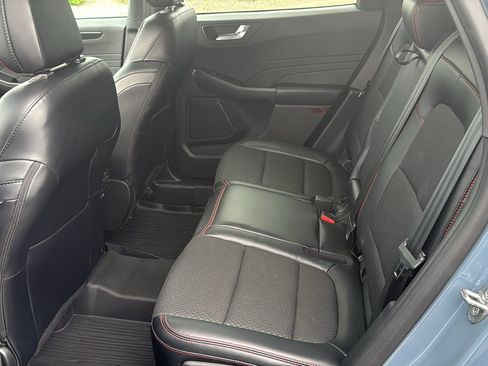 Used 2023 Ford Escape ST-Line w/ Tech Pack #1 AWD/4WD image 21