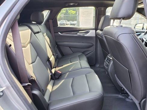 Certified 2024 Cadillac XT5 Premium Luxury w/ LPO, Floor Liner Package AWD/4WD image 40