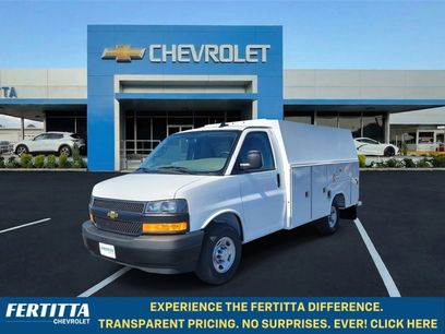 New 2025 Chevrolet Express 3500 w/ Power Convenience Package