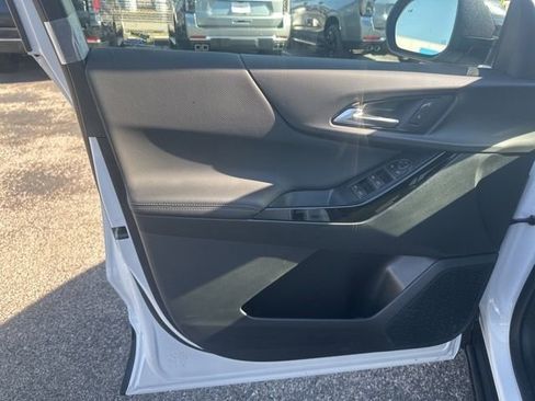 New 2026 Chevrolet Equinox LT image 11