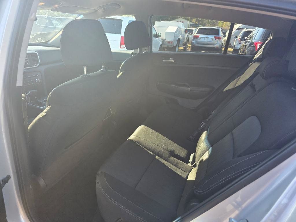 Used 2021 Kia Sportage LX FWD image 7