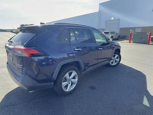 Used 2019 Toyota RAV4 Limited AWD/4WD image 31