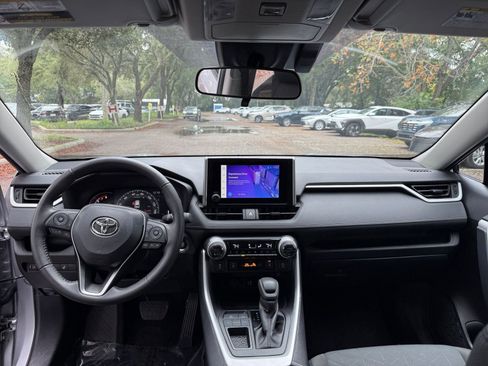 Used 2025 Toyota RAV4 XLE image 27