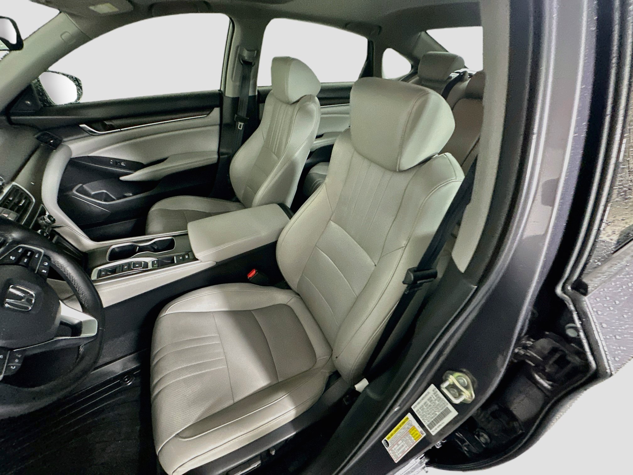 Used 2019 Honda Accord Touring image 13