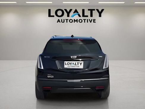 Used 2021 Cadillac XT5 Sportv w/ LPO, ONYX Package AWD/4WD image 4