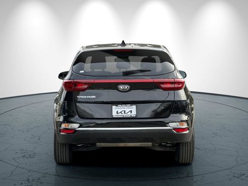 Certified 2022 Kia Sportage LX image 5