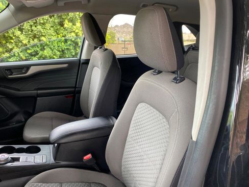 Used 2022 Ford Escape SE w/ Convenience Package FWD image 29