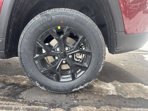New 2026 Jeep Grand Cherokee Altitude AWD/4WD image 46