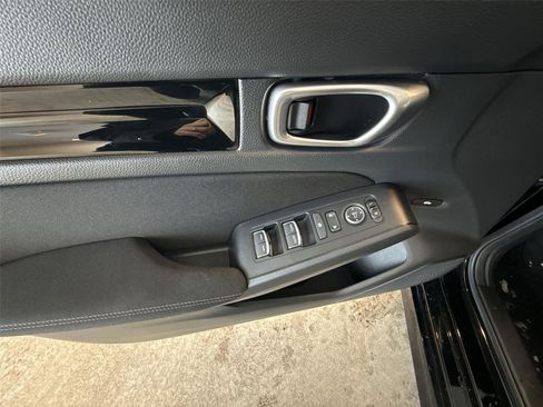 Used 2023 Honda Civic EX image 15