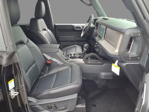 New 2026 Ford Bronco Outer Banks AWD/4WD image 13