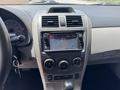Used 2013 Toyota Corolla LE FWD image 10