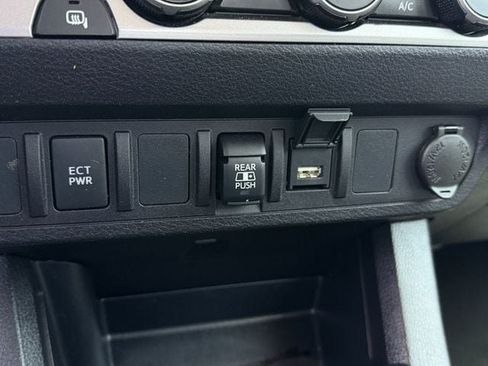 Used 2021 Toyota Tacoma SR5 RWD image 20