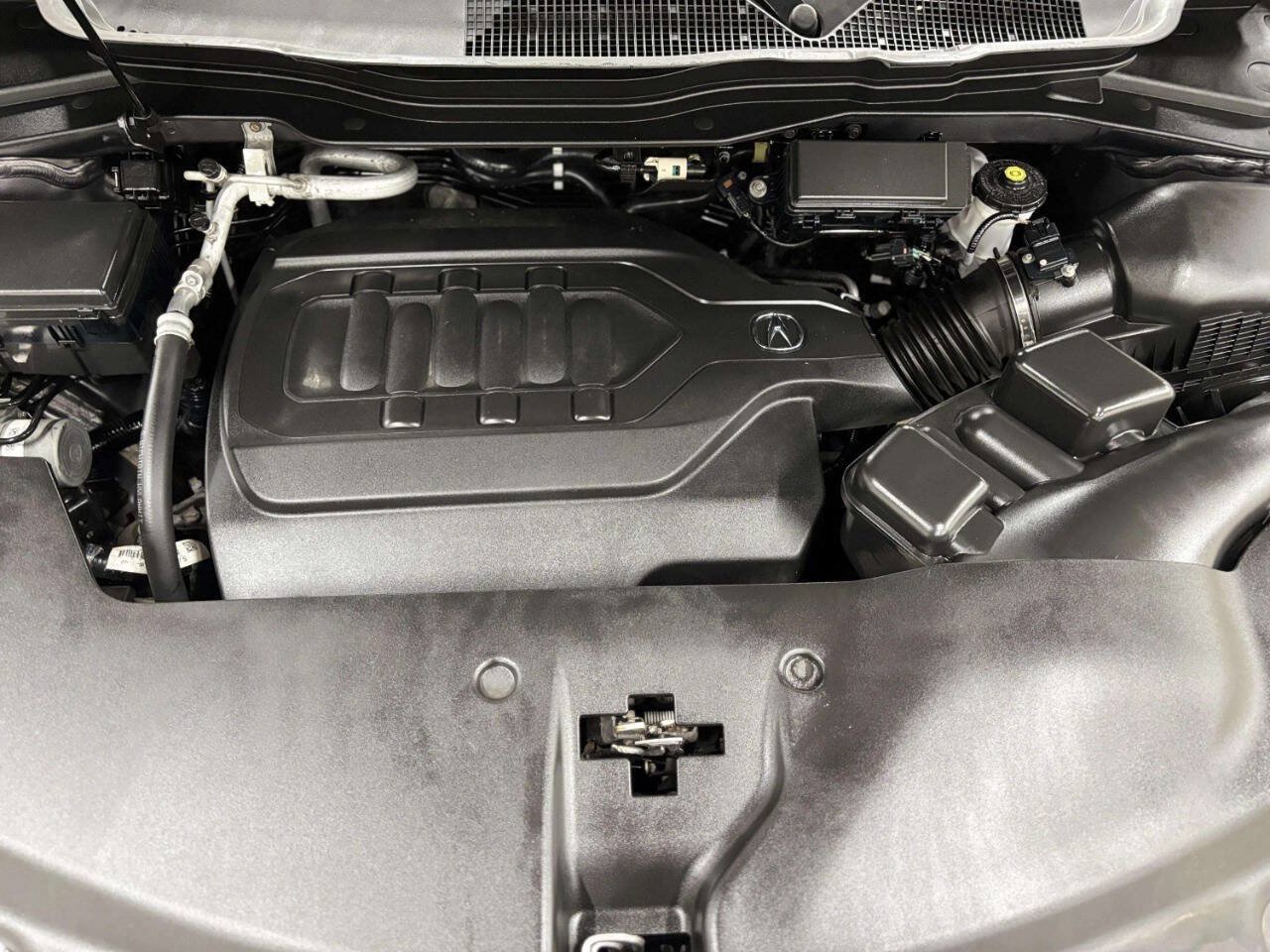 Used 2020 Acura MDX SH-AWD image 12