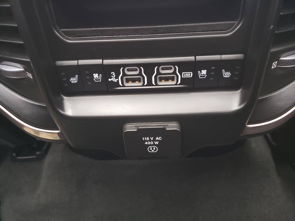 Used 2019 RAM 1500 Limited AWD/4WD image 14