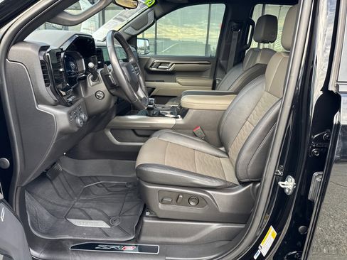 Used 2023 Chevrolet Silverado 1500 ZR2 w/ Technology Package image 10