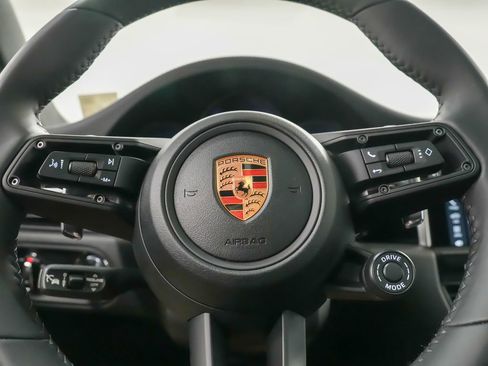 New 2026 Porsche Macan Turbo image 27