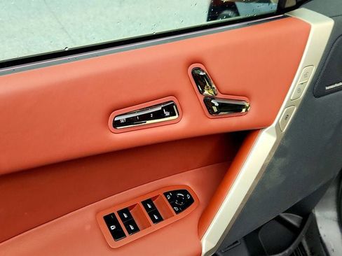 Used 2022 BMW iX xDrive50 w/ Premium Package image 11