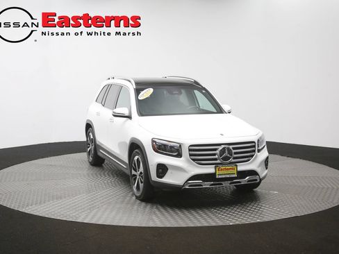 Used 2025 Mercedes-Benz GLB 250 w/ Exclusive Package image 53