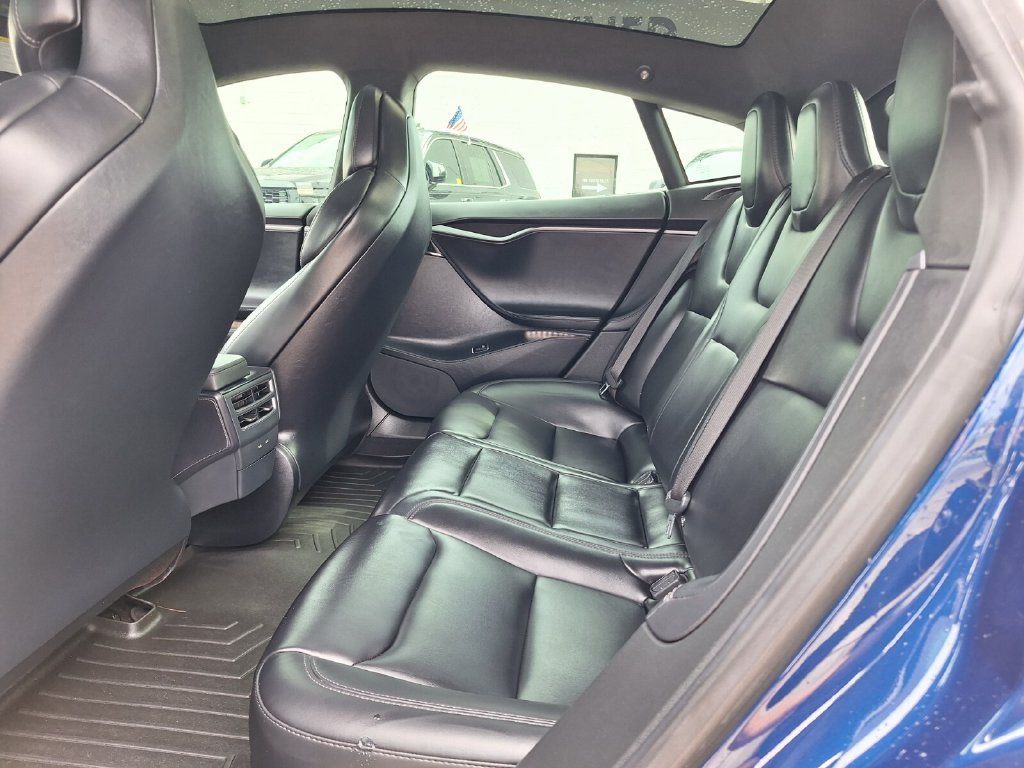 Used 2019 Tesla Model S Standard Range AWD/4WD image 11