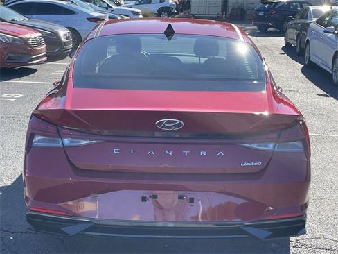 Used 2021 Hyundai Elantra Limited w/ Cargo Package image 6