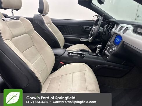 Used 2016 Ford Mustang Premium image 14