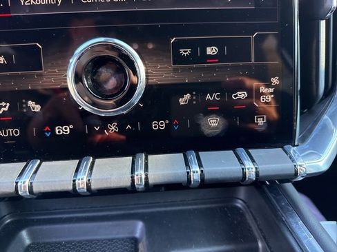 Used 2025 GMC Acadia Elevation image 20