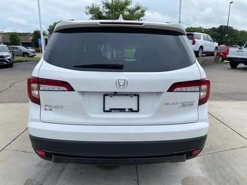 Used 2022 Honda Pilot Black Edition image 4