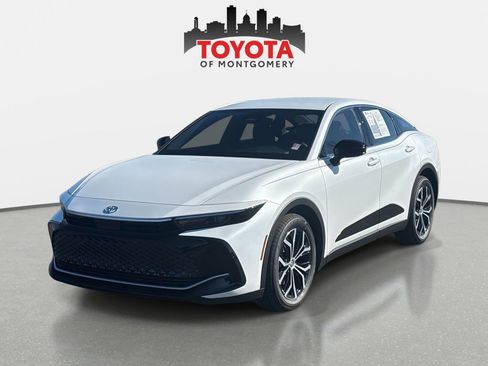 Used 2026 Toyota Crown XLE image 7