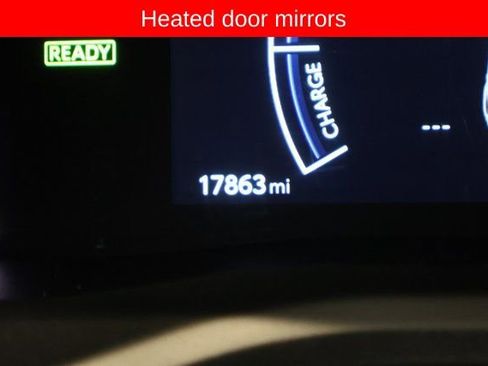 Used 2025 Toyota Camry SE image 17