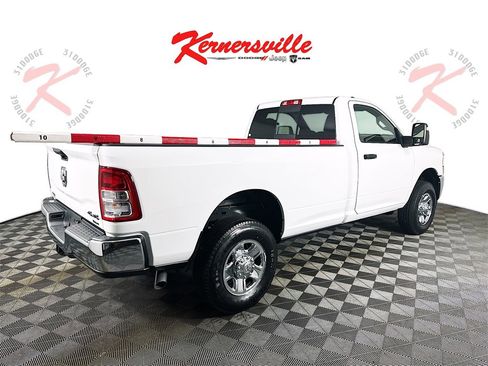 Used 2024 RAM 2500 Tradesman w/ Chrome Appearance Group image 7