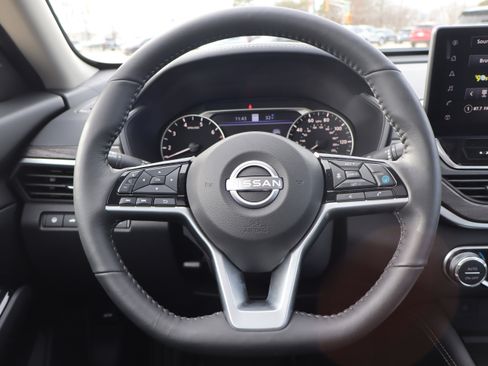 Used 2025 Nissan Altima 2.5 SL image 14