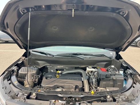 Used 2025 Chevrolet Equinox LT FWD image 31