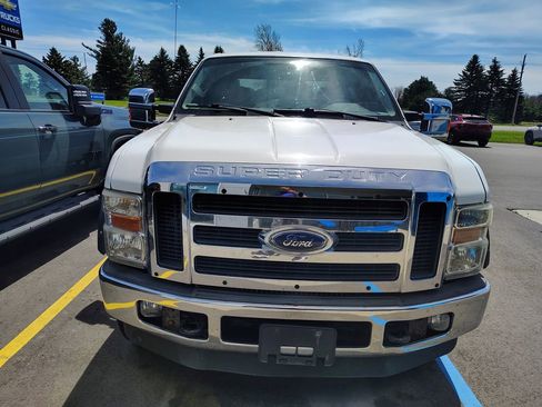 Used 2008 Ford F250 Lariat AWD/4WD image 2