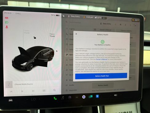 Used 2018 Tesla Model 3 Mid Range image 23