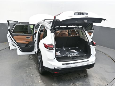 New 2026 Nissan Rogue Platinum w/ Platinum Premium Package image 43