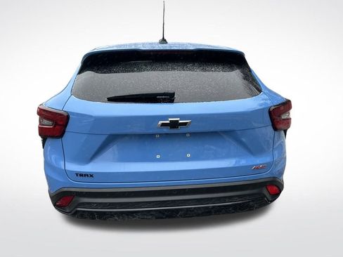 Used 2024 Chevrolet Trax RS w/ Sunroof Package image 4