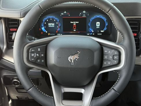 New 2026 Ford Bronco Outer Banks AWD/4WD image 11