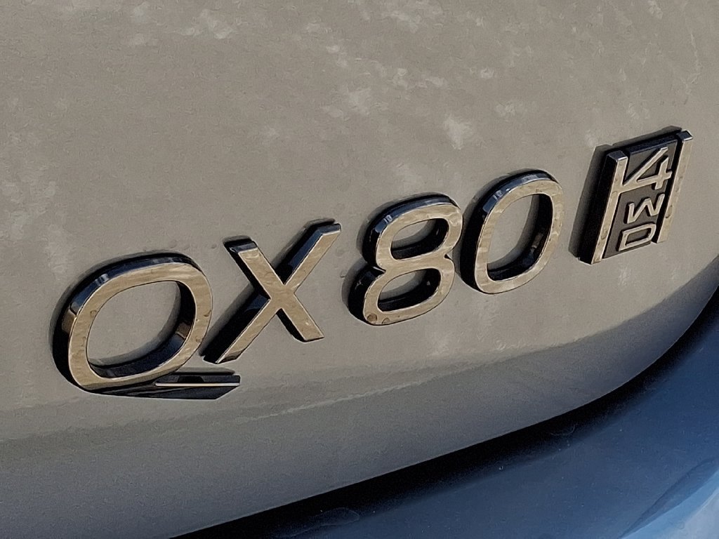 New 2026 INFINITI QX80 Autograph w/ Premium Cargo Package AWD/4WD image 12